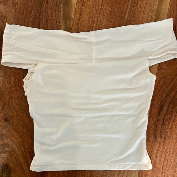 Reformation Cream Off-Shoulder Crop Top - Picture 3 of 3